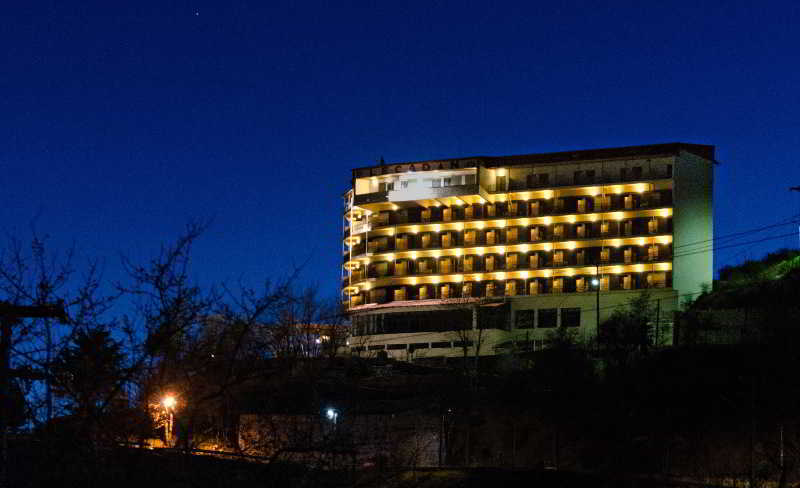Hotel Lecadin Карпенисион Экстерьер фото