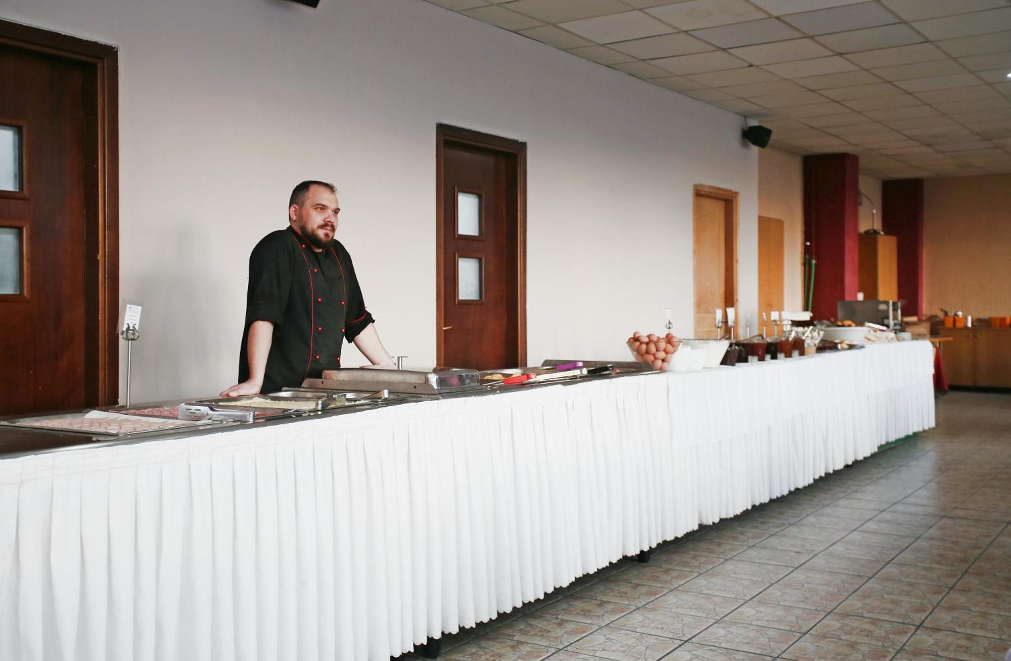 Hotel Lecadin Карпенисион Экстерьер фото